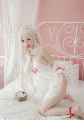 美丽的小蜜桃3