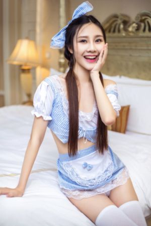 迷人的保姆免费