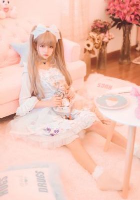精品午夜视频